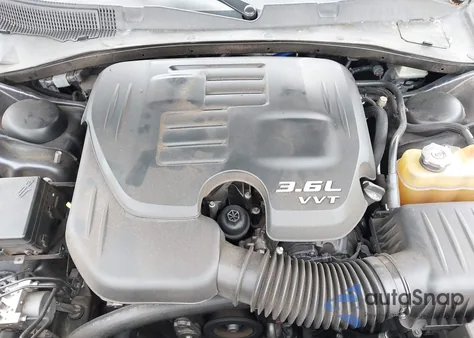 2016 Dodge Charger Sxt z USA, uszkodzony, nr VIN 2C3CDXHG6GH174063